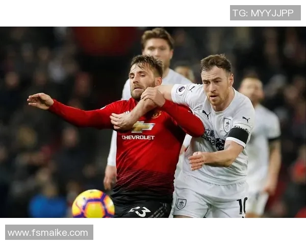 英超积分榜现新格局:桑德兰不败战绩与伯恩茅斯欧冠资格冲击传统强队,争四格局生变