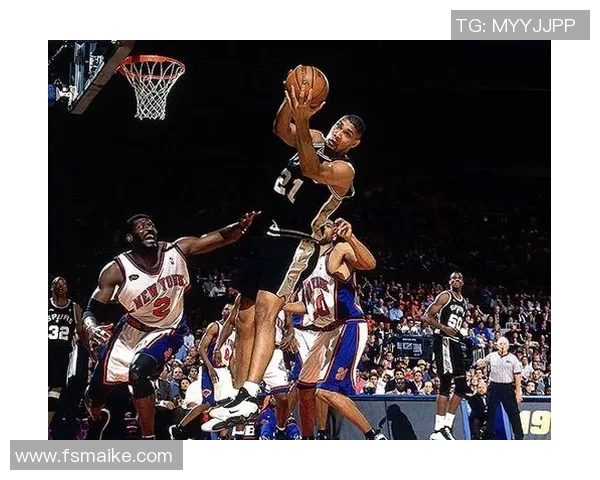 1997年NBA总决赛公牛队与尼克斯队的经典对决回顾与分析